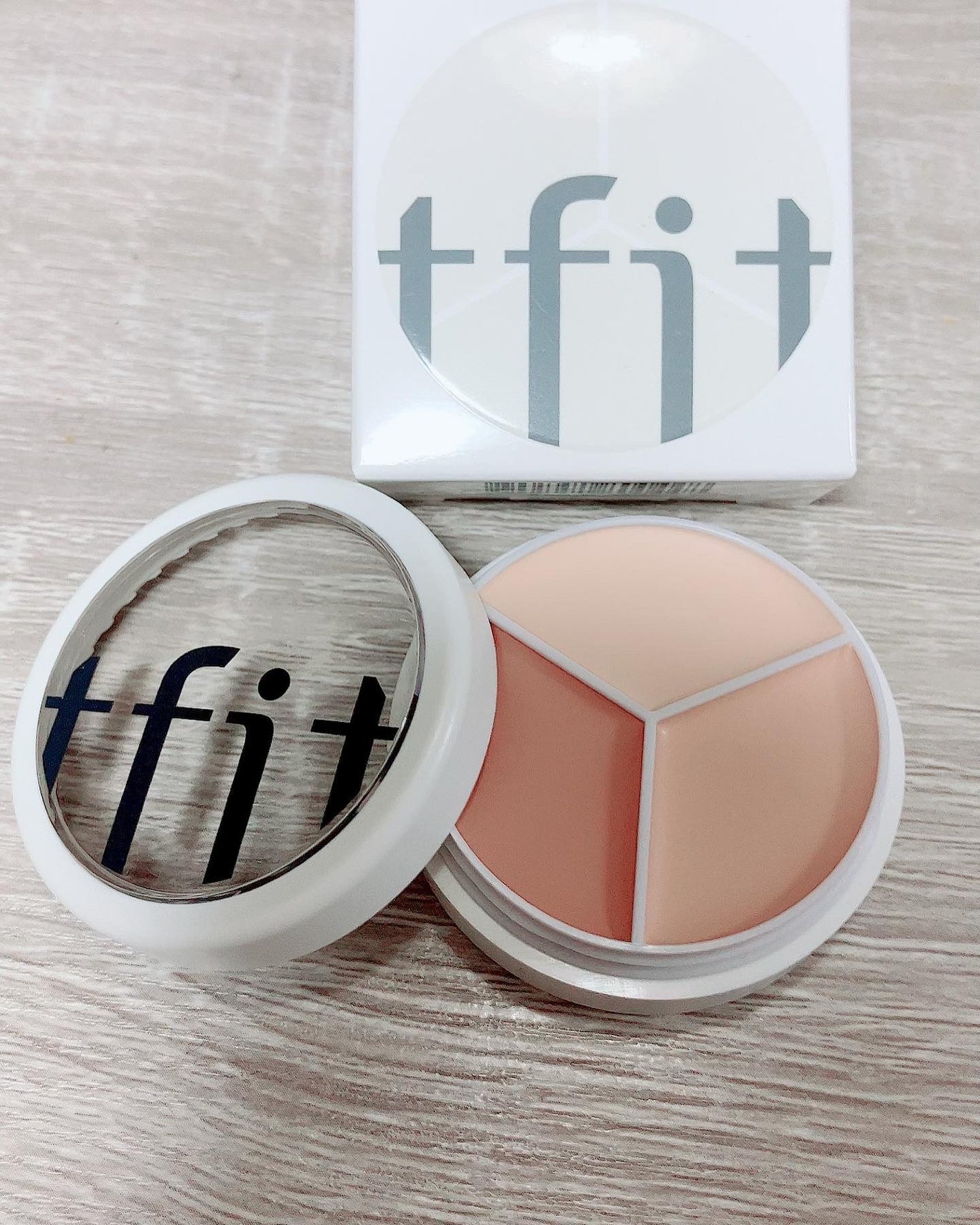 みずたま on LIPS 「TFITティーフィットカバーアッププロコンシーラー3IN1ニュ..」(2枚目)
