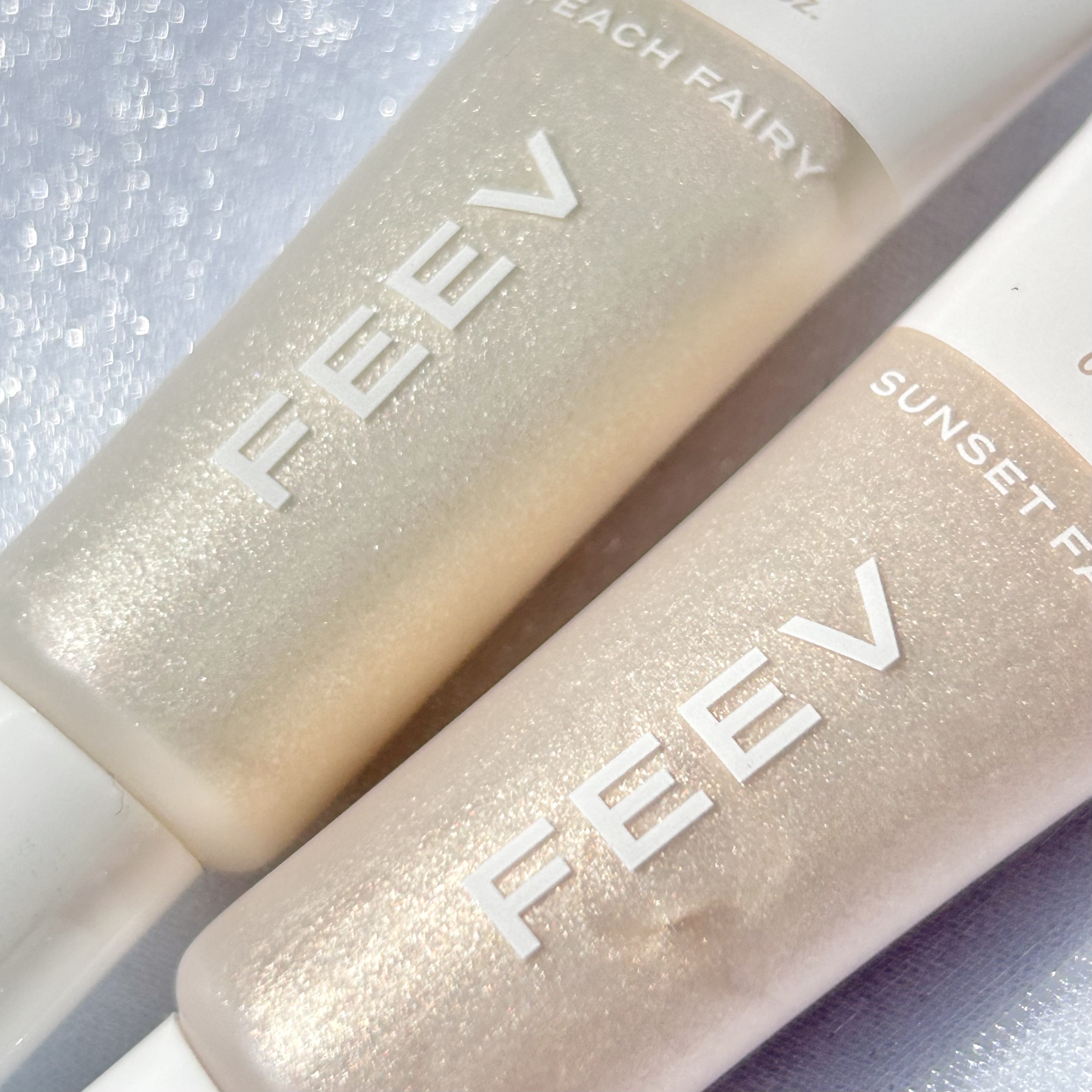 ハイパーフィットシマーリングセラム/FEEV/リキッドハイライトを使ったクチコミ（1枚目）