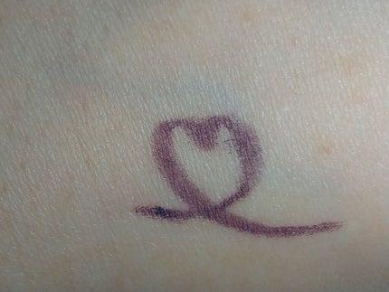「密着アイライナー」クリームペンシル/デジャヴュ/ペンシルアイライナーを使ったクチコミ(3枚目)