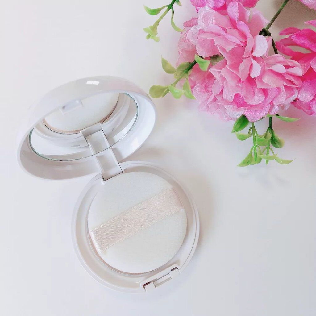 さくら on LIPS 「ビタミンC誘導体VC-IP(保湿成分)配合のフェイスパウダー❗..」(1枚目)