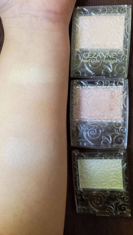 パールグロウハイライト/CEZANNE/パウダーハイライトを使ったクチコミ(3枚目)