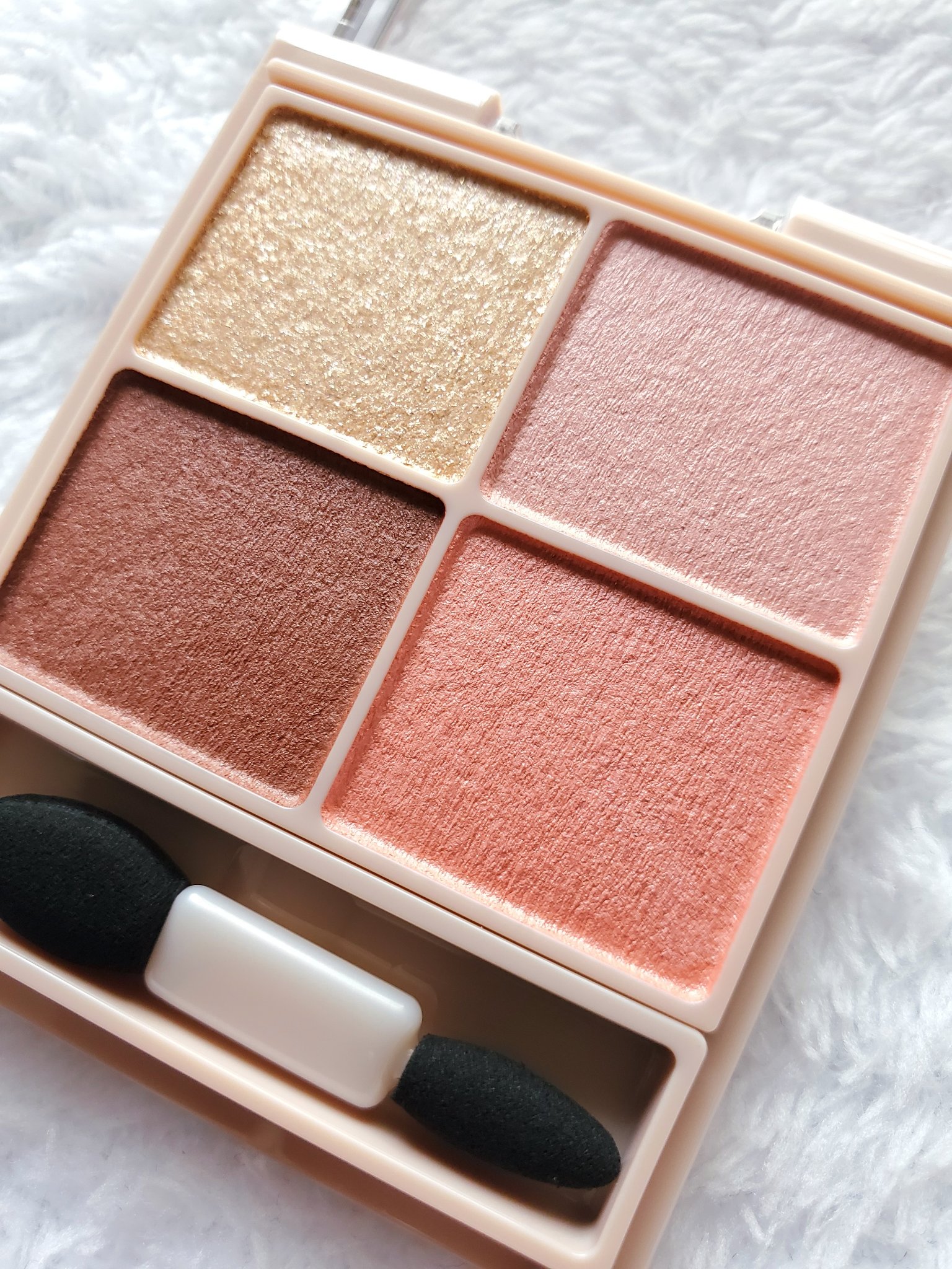 シルキースフレアイズ（マットタイプ）/キャンメイク/アイシャドウパレットを使ったクチコミ（2枚目）