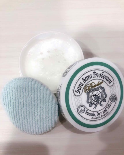 薬用さらさらデオドラントパウダー/デオナチュレ/デオドラント・制汗剤を使ったクチコミ(2枚目)