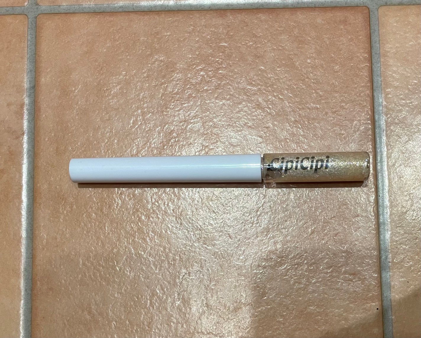 グリッター イルミネーションライナー R/CipiCipi/リキッドアイライナーを使ったクチコミ(2枚目)