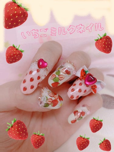 🍼🍓春先取りいちごミルクネイル🍓🍼
オール100均でも高みえ！まるでサロンのような
デザイン🍓
✽+†+✽――✽+†+✽――✽+†+✽――✽+†+✽―

【使った商品】
Seriaジェルネイル
･ライト