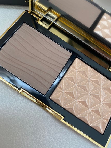 スカルプト&グロウ デュオ ハイライト&コントアーパレット/M・A・C/プレストパウダーを使ったクチコミ(3枚目)