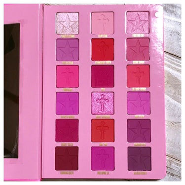 Pink Religion Palette/Jeffree Star Cosmetics/アイシャドウパレットを使ったクチコミ（3枚目）