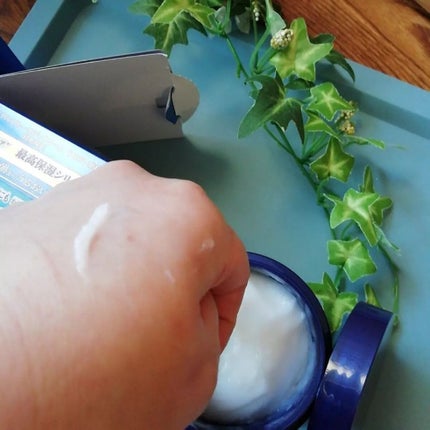 ニベア ロイヤルブルーボディクリーム うるおい密封ケア/ニベア/ボディクリームを使ったクチコミ(4枚目)