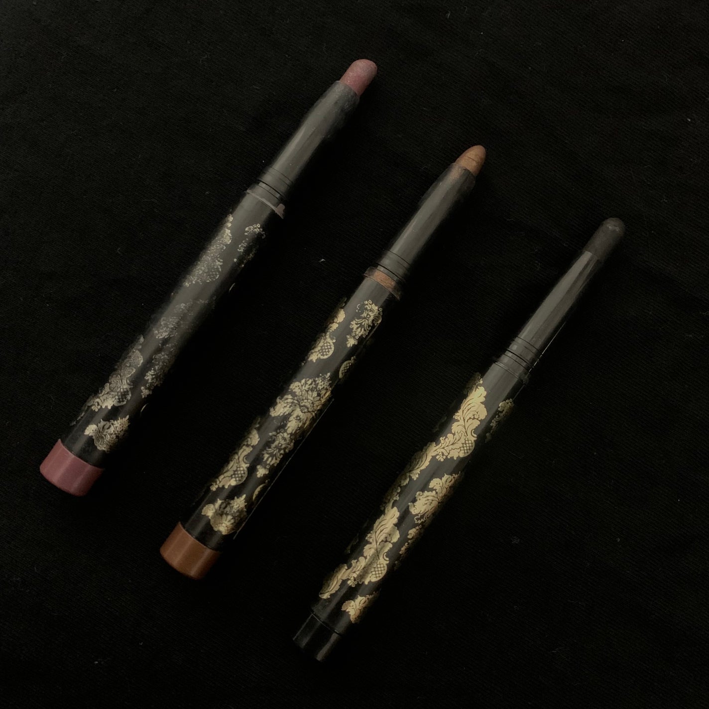 インテンスアイズ クリーミーアイシャドウスティック/DOLCE&GABBANA BEAUTY/スティックアイシャドウを使ったクチコミ(2枚目)