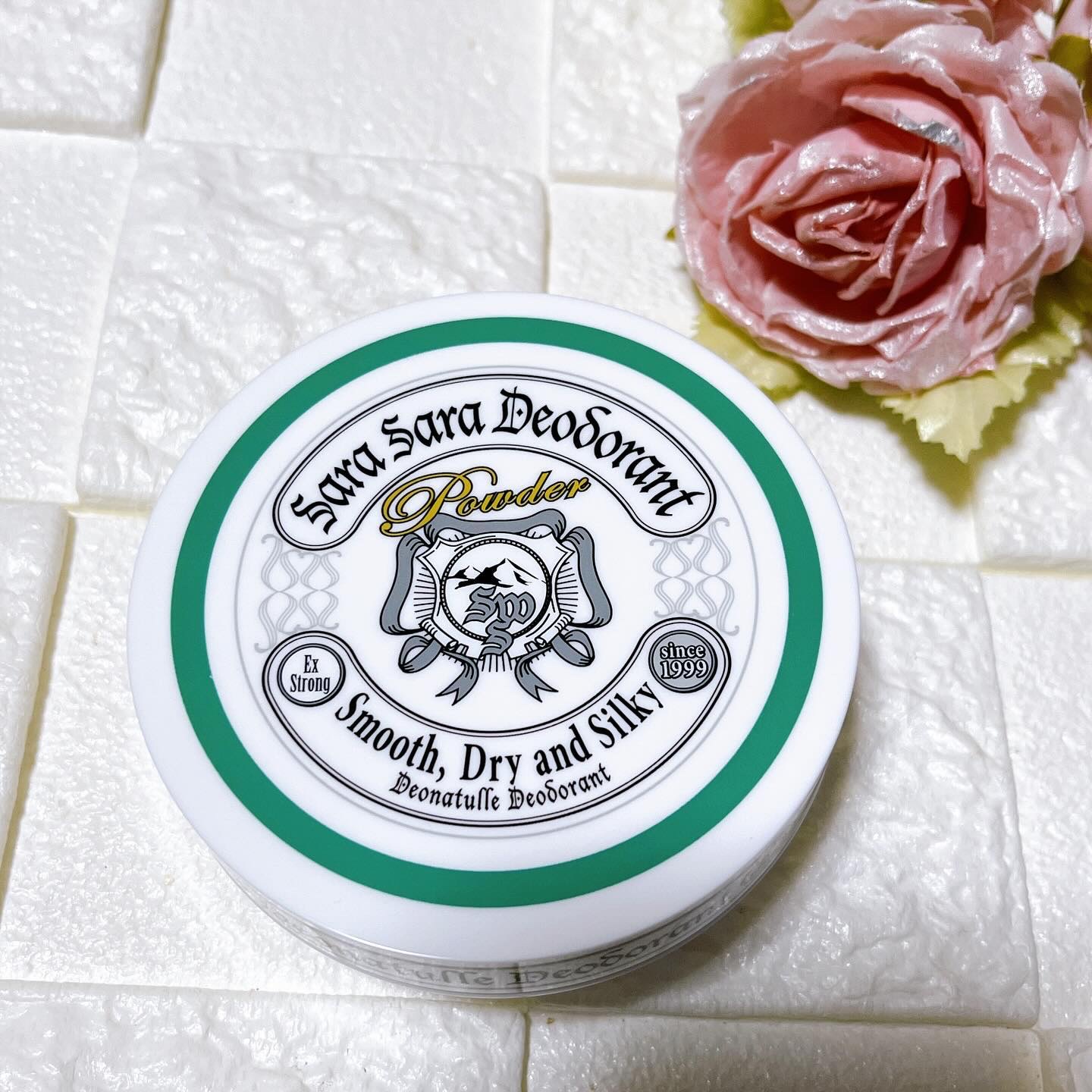 薬用さらさらデオドラントパウダー/デオナチュレ/デオドラント・制汗剤を使ったクチコミ（1枚目）