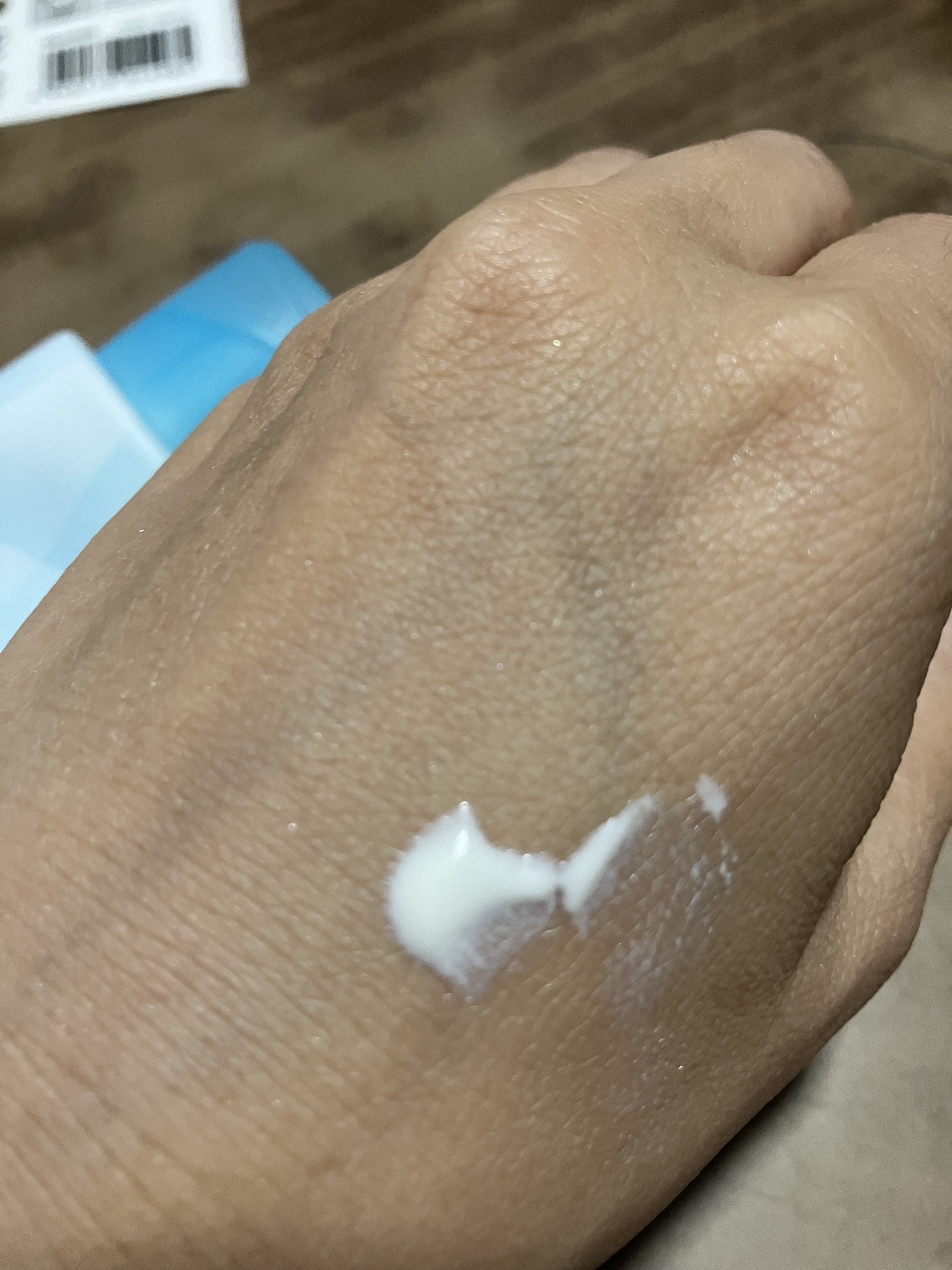 ビオレUV アクアリッチ ライトアップエッセンス/ビオレ/日焼け止めクリームを使ったクチコミ（2枚目）