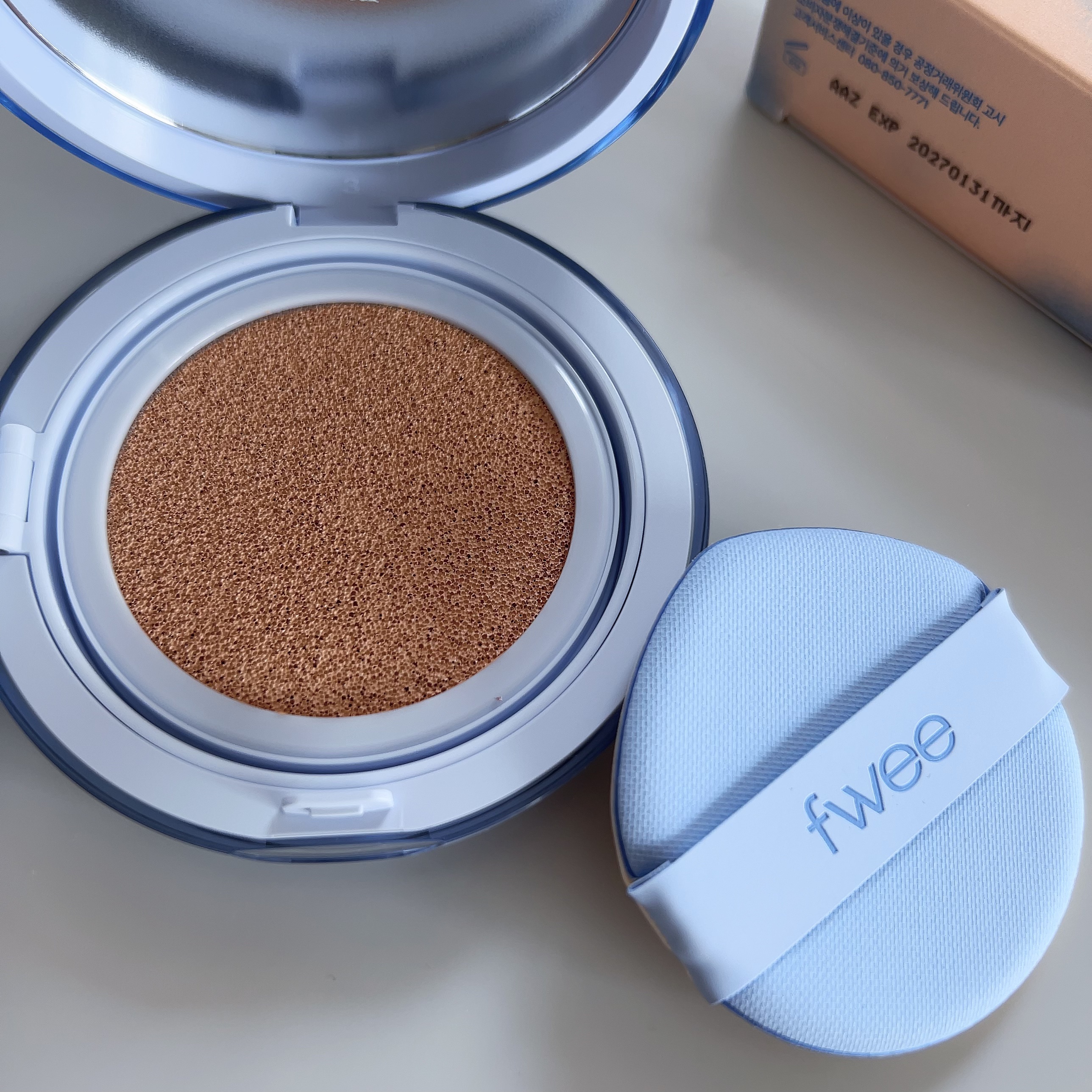 フィー クッションガラス ナチュラル 02 ヌードガラス/fwee/クッションファンデーションを使ったクチコミ（2枚目）