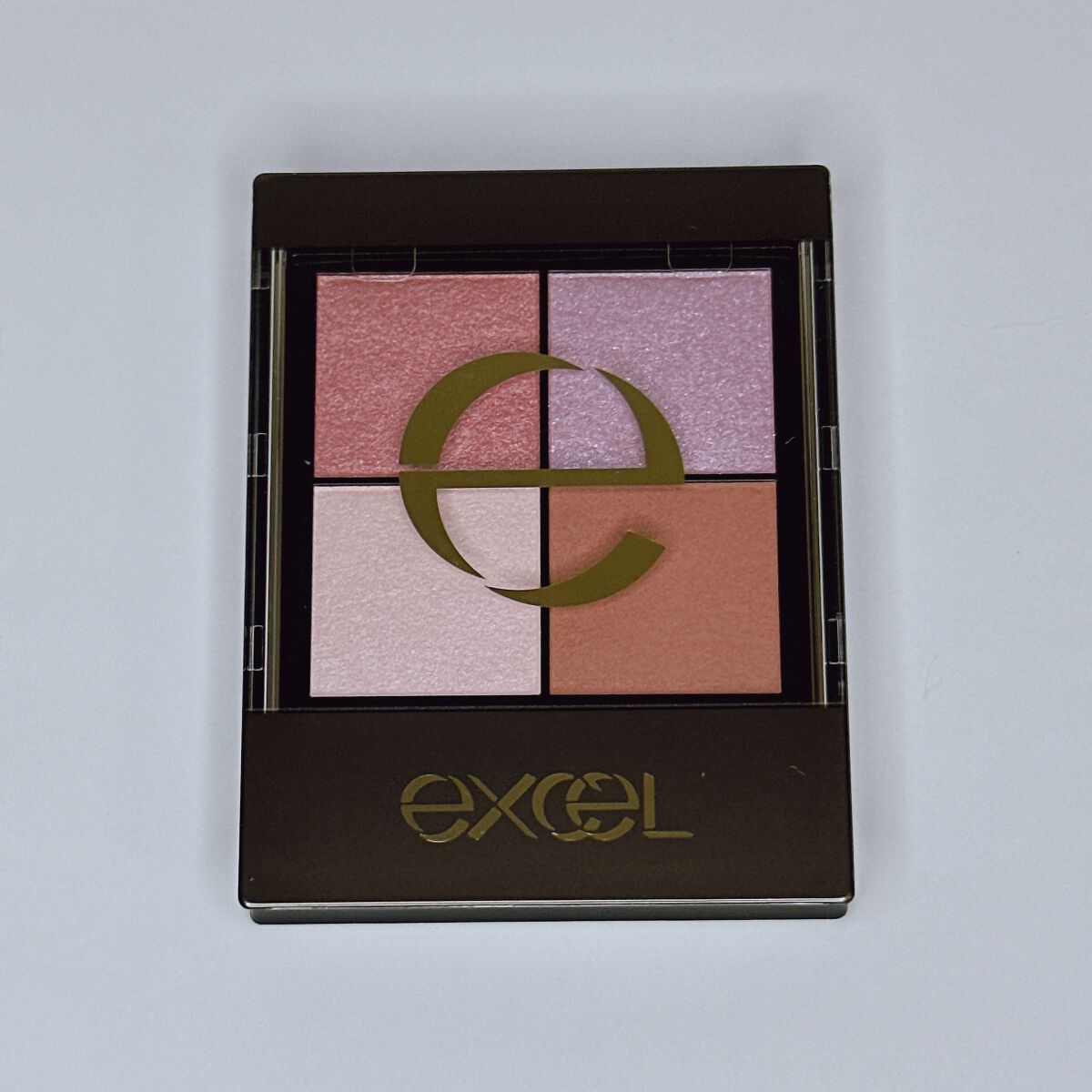 リアルクローズシャドウ/excel/アイシャドウパレットを使ったクチコミ(2枚目)