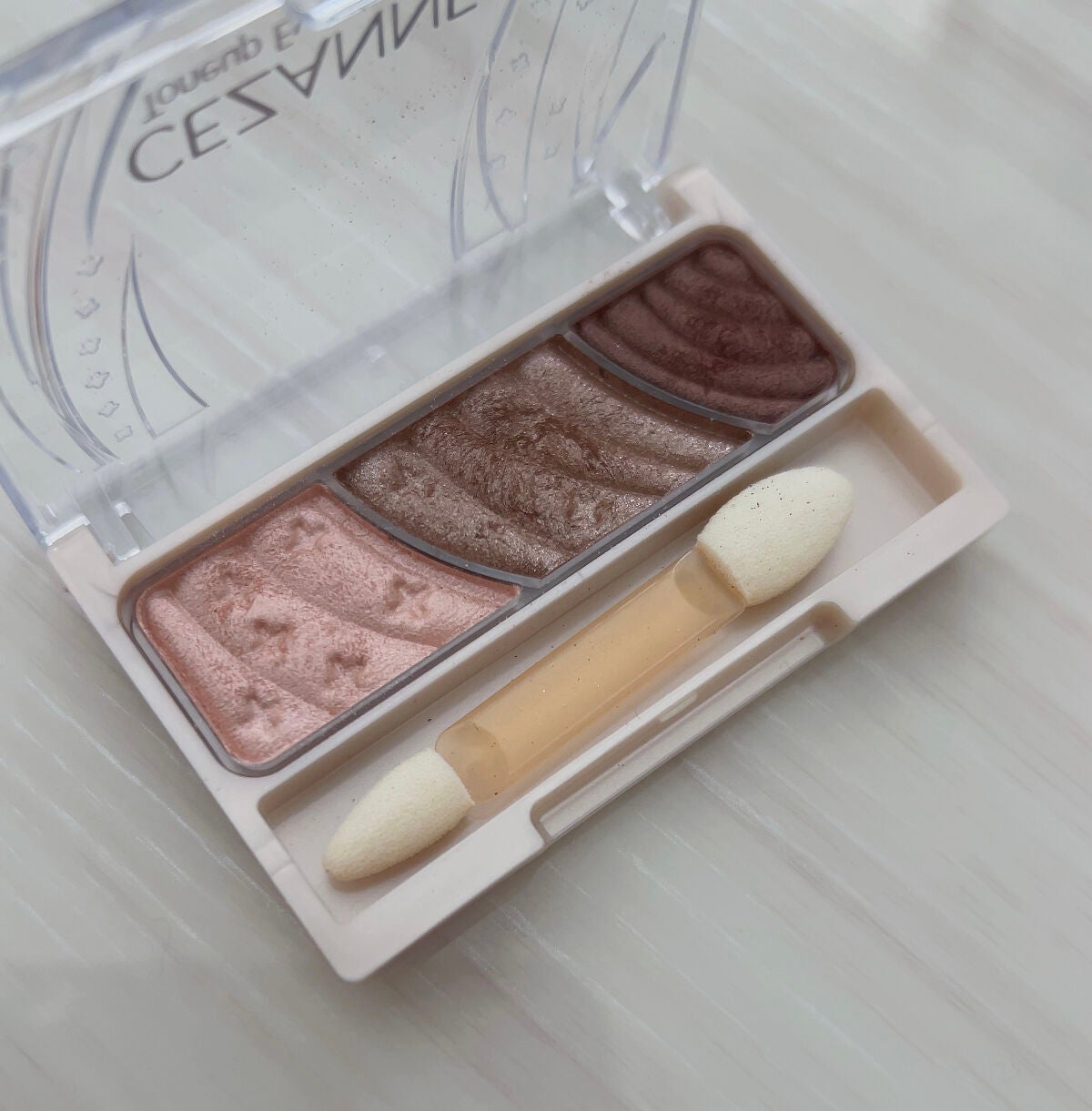 トーンアップアイシャドウ/CEZANNE/アイシャドウパレットを使ったクチコミ(2枚目)