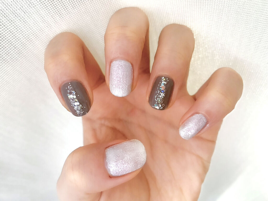 ネイルホリック フローズンシュガー/ネイルホリック/マニキュアを使ったクチコミ（2枚目）