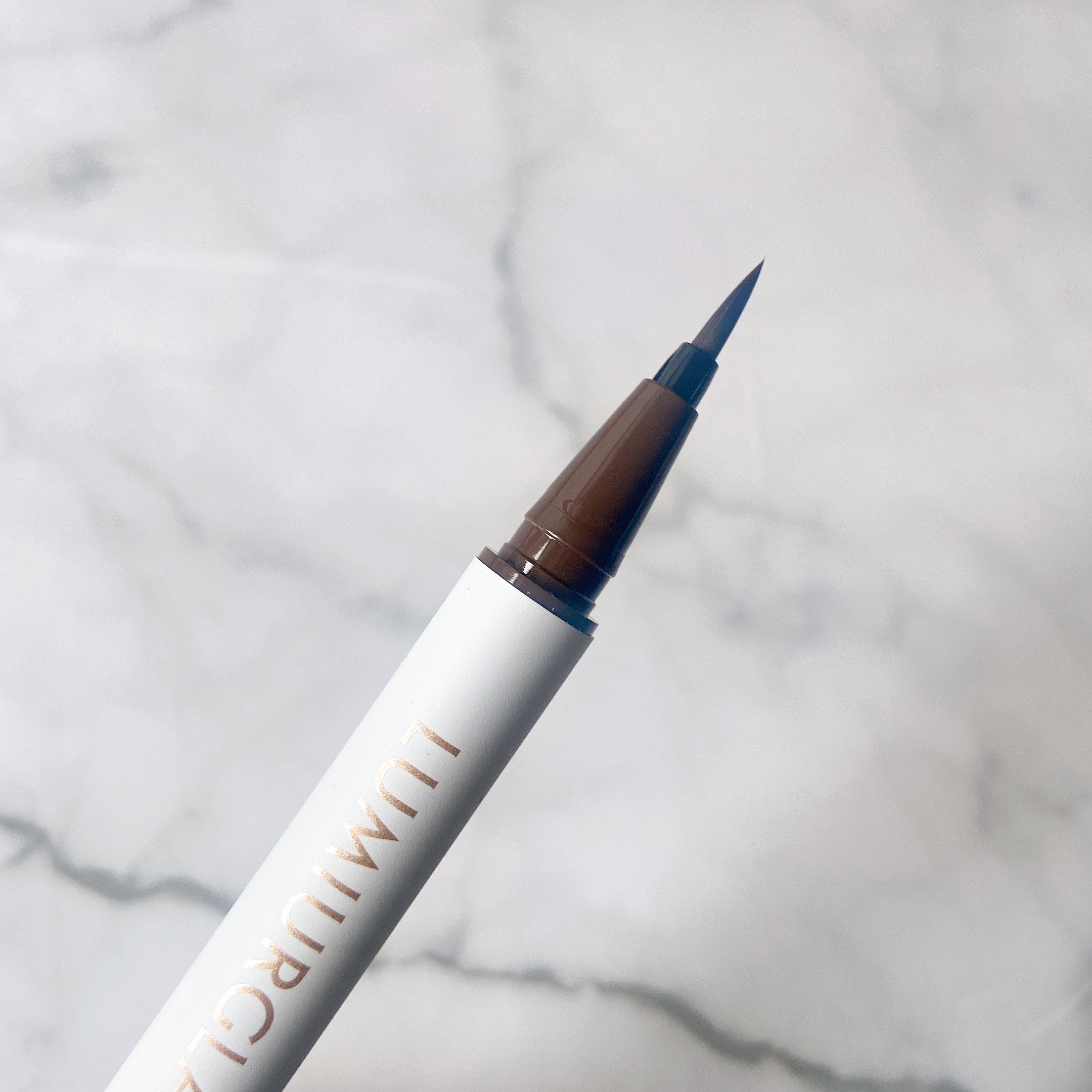 ベルベットライナー/LUMIURGLAS/リキッドアイライナーを使ったクチコミ（2枚目）