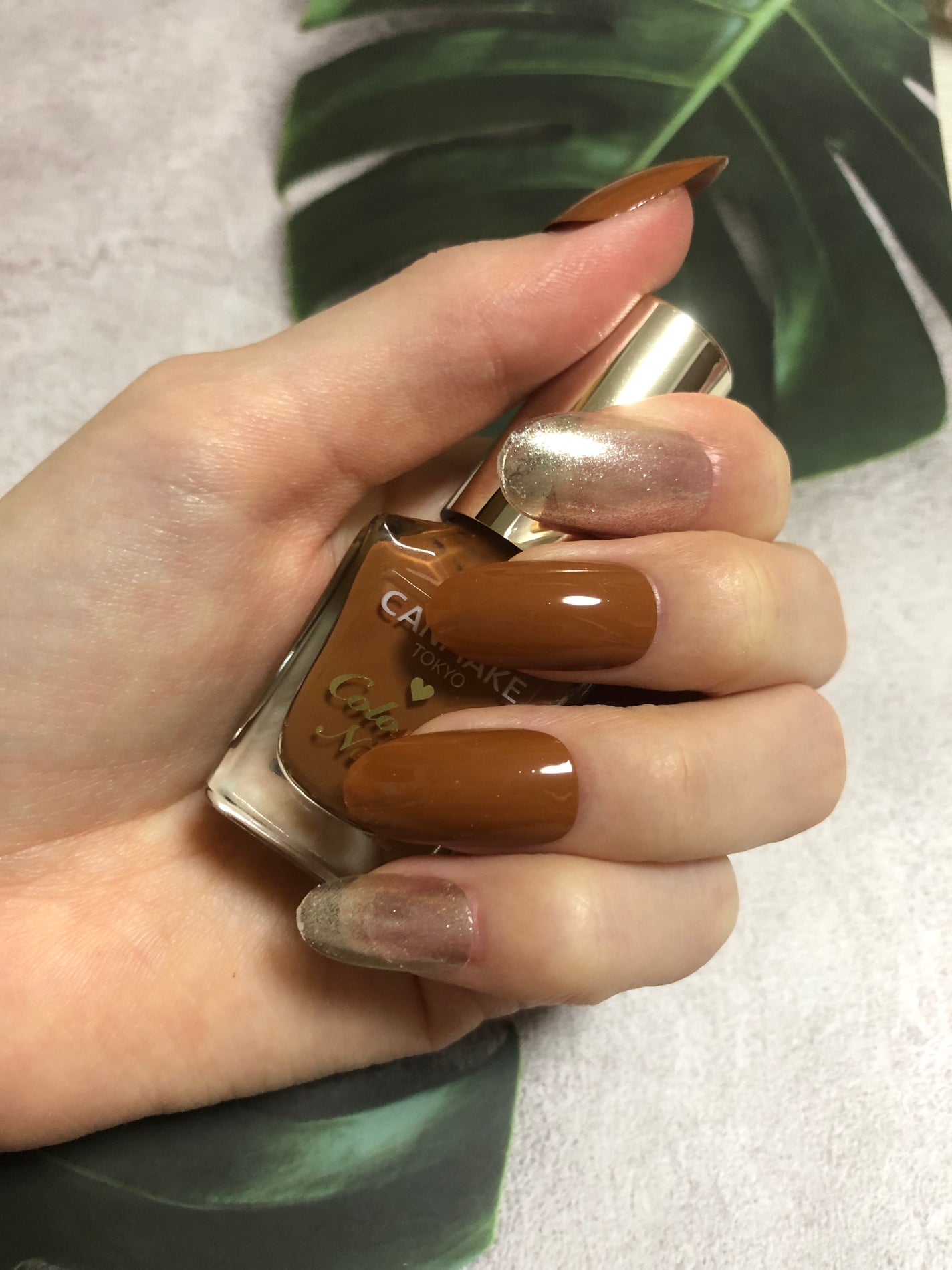 カラフルネイルズ/キャンメイク/マニキュアを使ったクチコミ(2枚目)