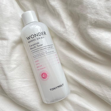 TONYMOLY Wonder Ceramide Mochi Toner（トニーモリーワンダーCモチトナー）のクチコミ「ぱしゃぱしゃ使える大容量トナーが欲しくて
TONYMORYのトナーを❤︎

さっぱりとした使用.....」（1枚目）