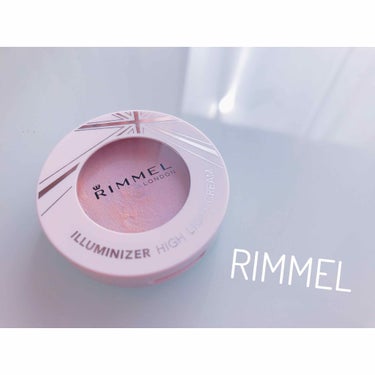 

 RIMMEL
 イルミナイザー 003
 ハイライトクリーム

 テスターを手に塗って即買いでした！

 ツヤ感がすごい！！！！！！！ 
 クリームなのでもちが良いです！
 私はよれることなく使え