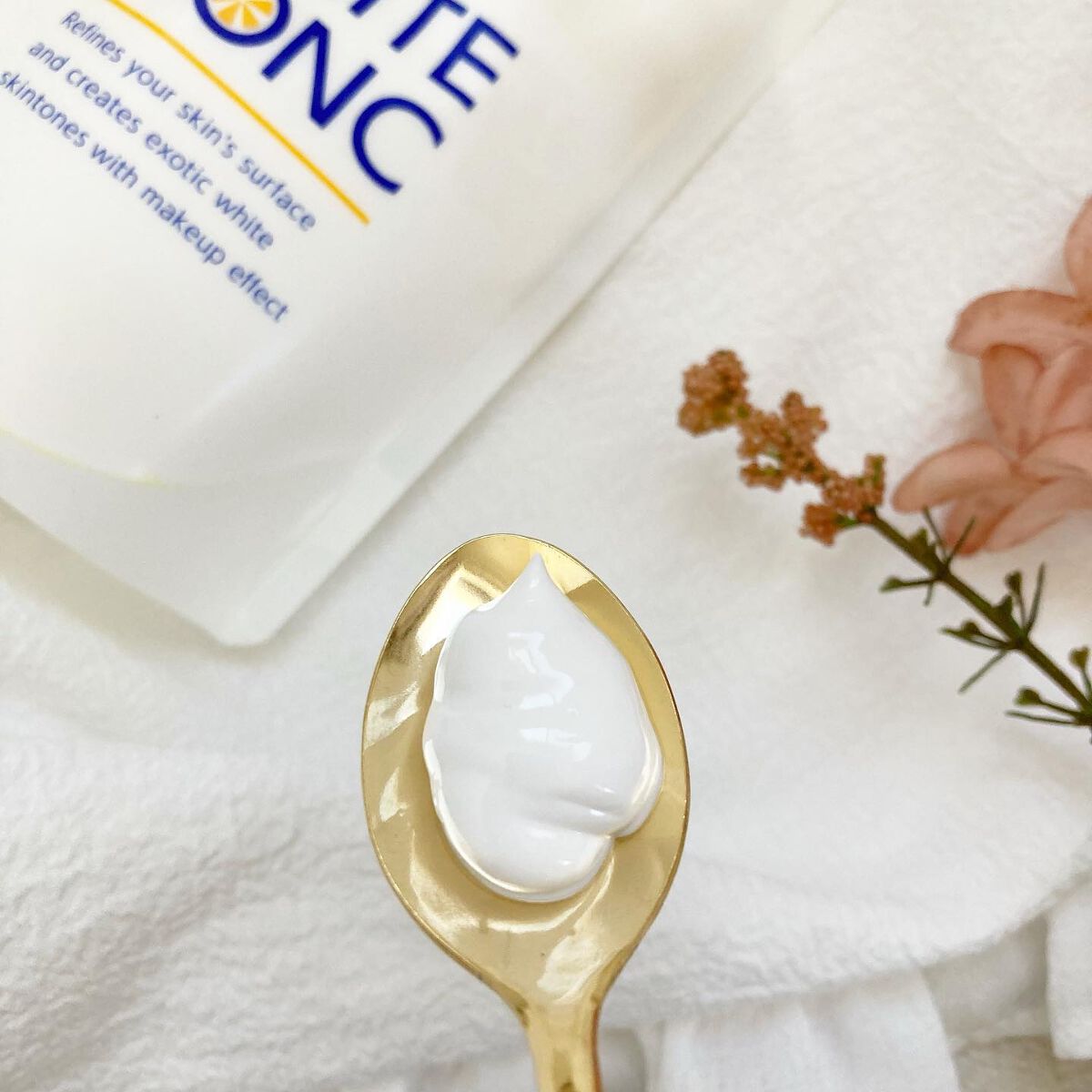 薬用ホワイトコンク ホワイトニングCC CII/ホワイトコンク/ボディクリームを使ったクチコミ(3枚目)