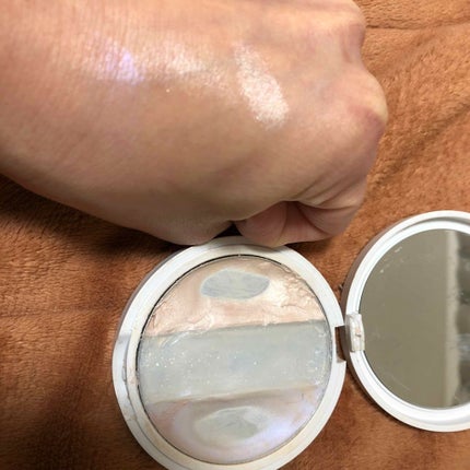 アートクラス バイ ロダン ルミネージュ バーニッシュ/too cool for school/プレストパウダーを使ったクチコミ(2枚目)