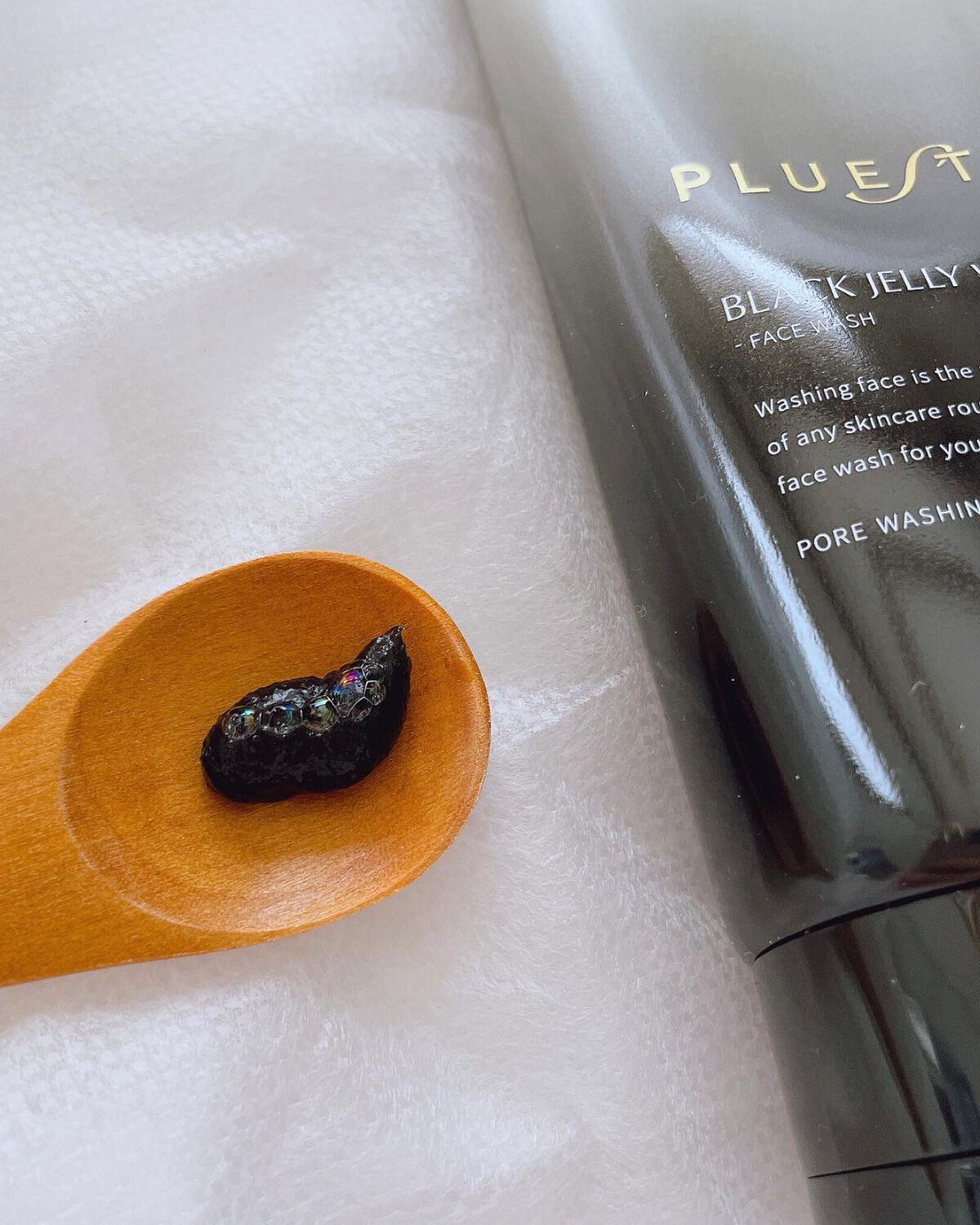 BLACK JELLY WASH（ブラックジェリーウォッシュ）/PLUEST/その他洗顔料を使ったクチコミ（2枚目）