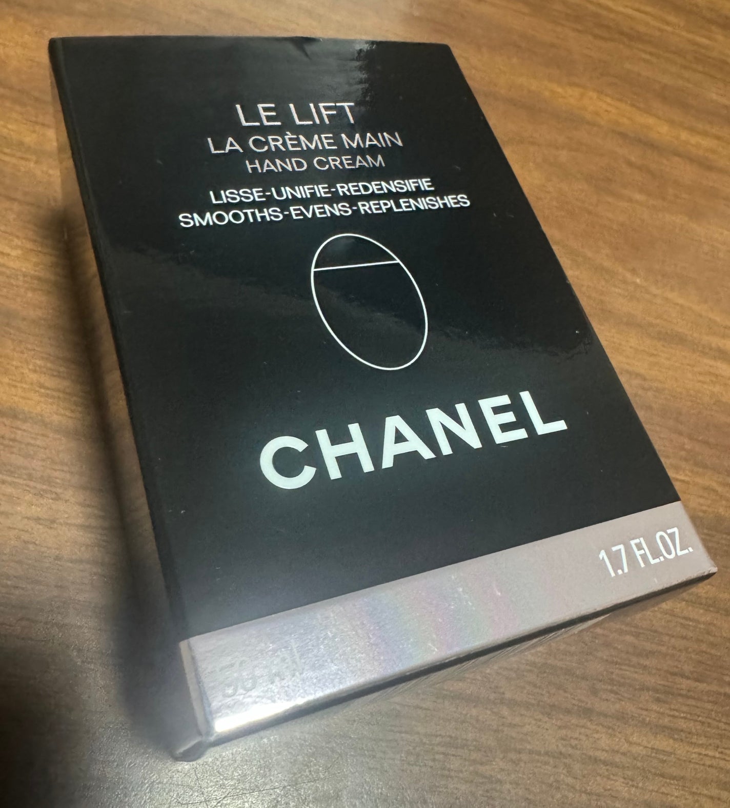 ル リフト ラ クレーム マン/CHANEL/ハンドクリームを使ったクチコミ(4枚目)