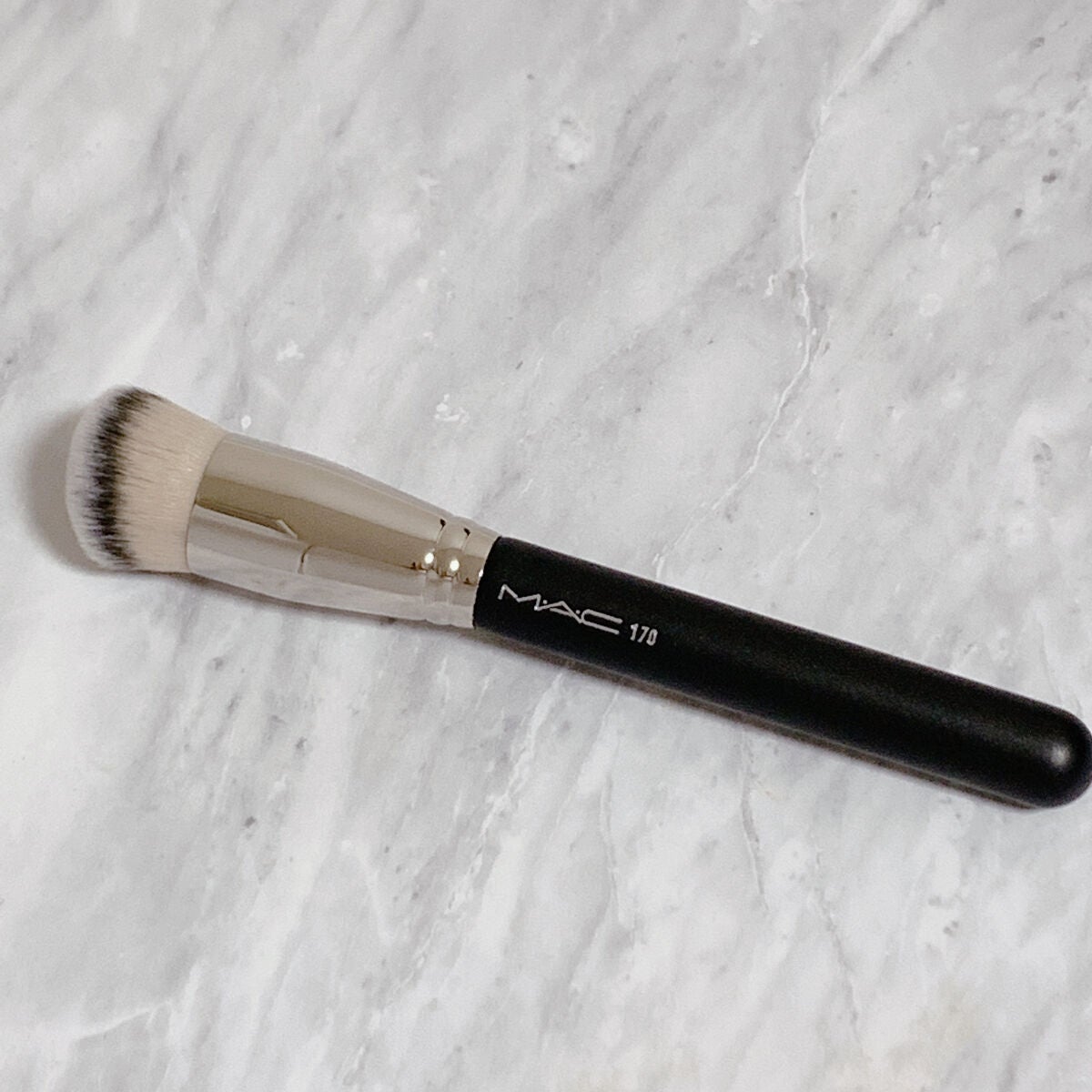#170 シンセティック ラウンド スラント ブラシ/M・A・C/メイクブラシを使ったクチコミ(1枚目)