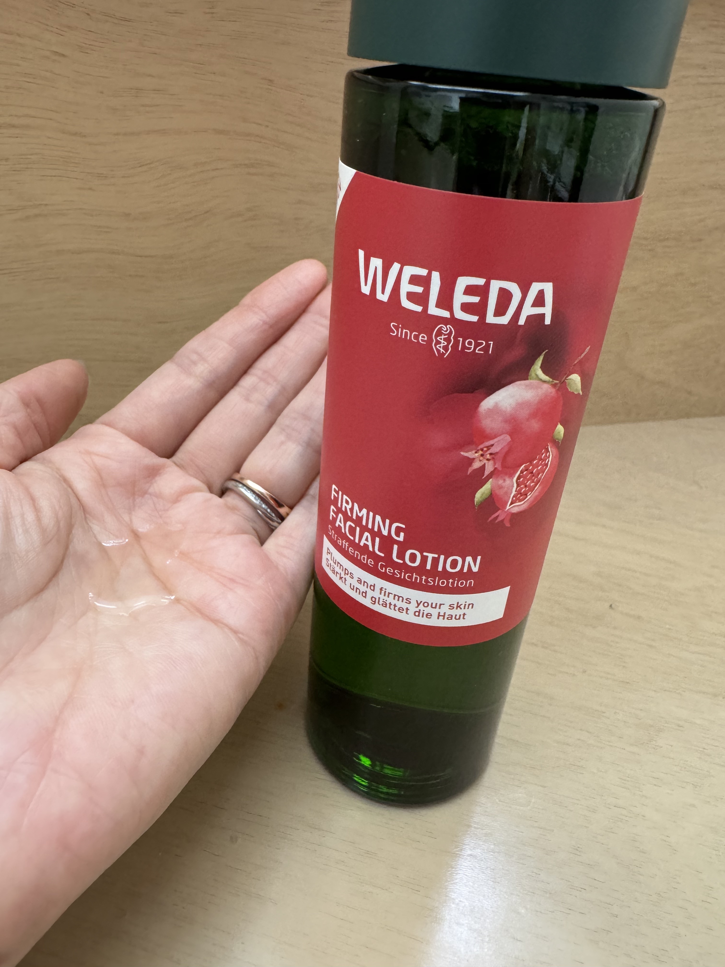 ざくろ ファーミングローション EX/WELEDA/化粧水を使ったクチコミ（3枚目）