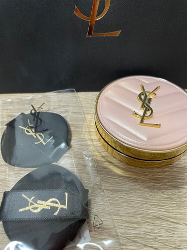 ラディアント タッチ グロウパクト B20/YVES SAINT LAURENT BEAUTE/クッションファンデーションの画像