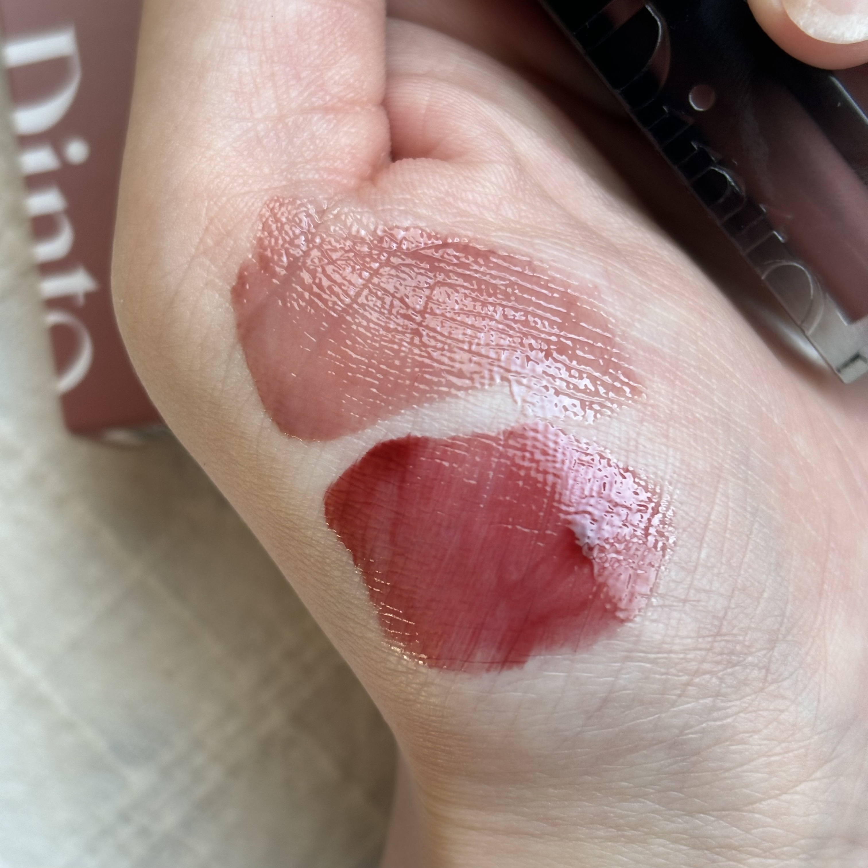 ブラーグロイリップティント ブラーグロウイMINIリップティント Duo (パックスロマーナ+メメントモリ) /Dinto/リップティントを使ったクチコミ（2枚目）