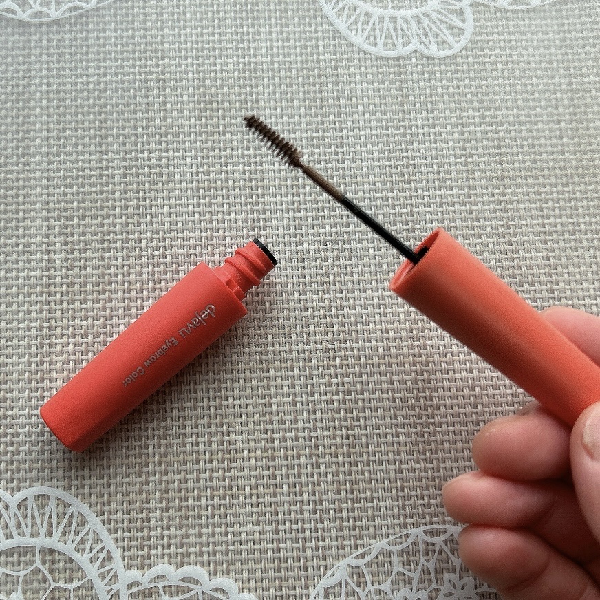 フィルム眉カラー/デジャヴュ/眉マスカラを使ったクチコミ（2枚目）