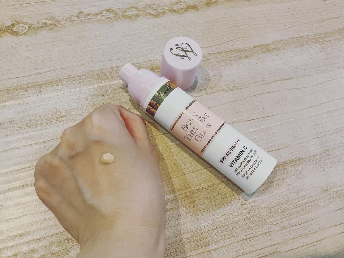 ボーン ディス ウェイ グロウ モイスチュアライジング メイクアップ プライマー/Too Faced/化粧下地を使ったクチコミ(1枚目)