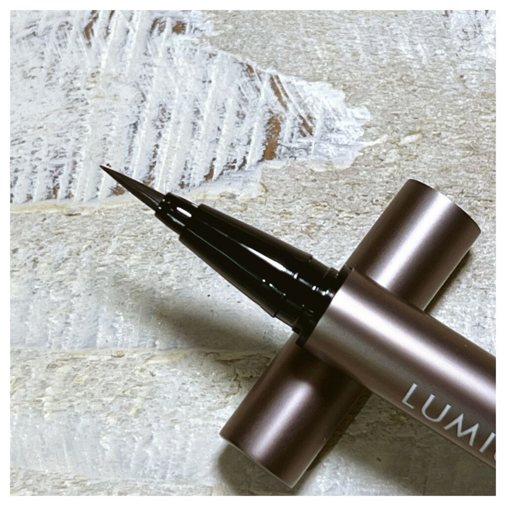 スキルレスライナー/LUMIURGLAS/リキッドアイライナーを使ったクチコミ（3枚目）