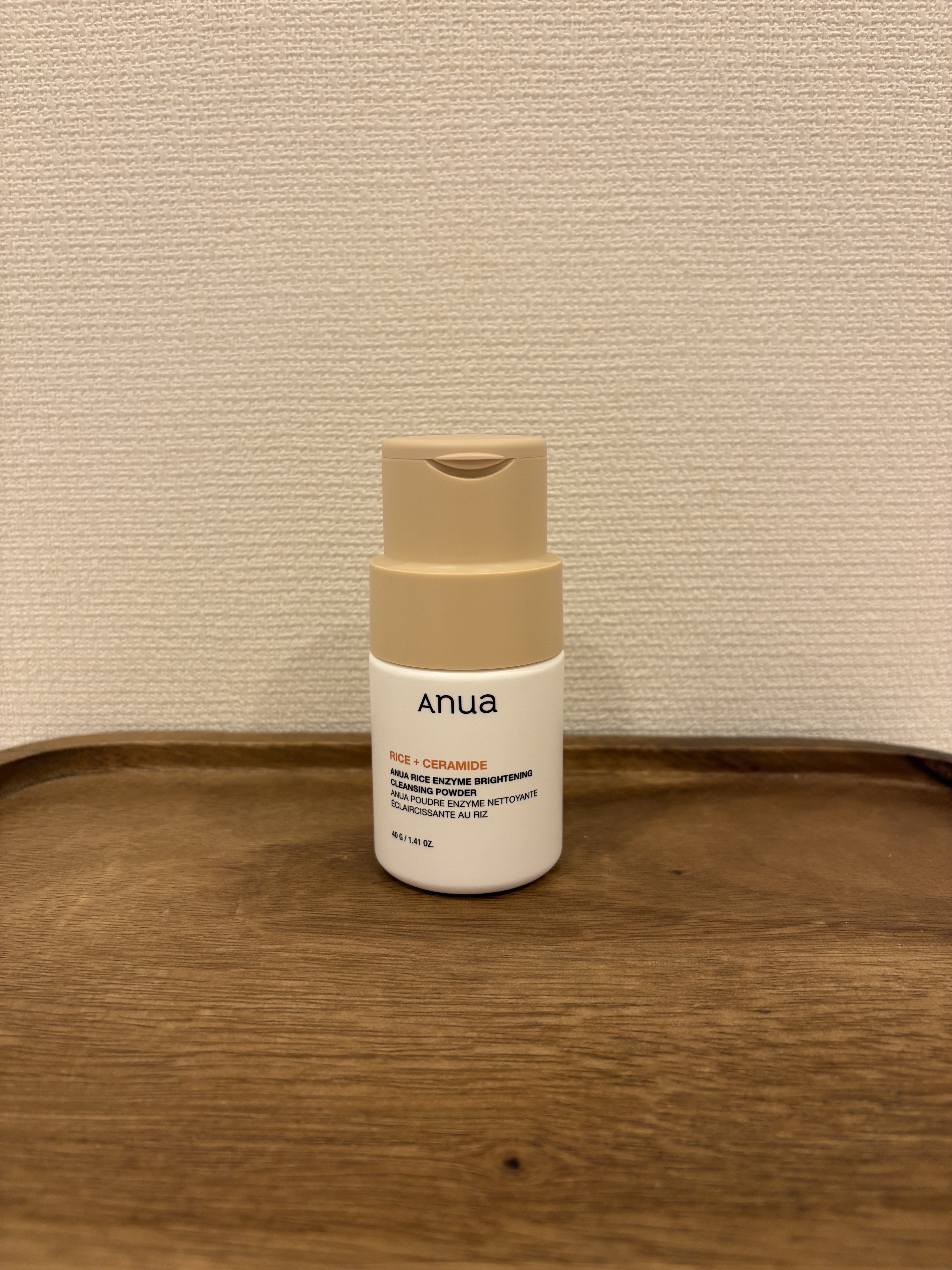 Anua
ライス ブライトニング酵素洗顔パウダー

Qoo10メガ割恒例のAnuaスキンケアセットに入っていたこちらの酵素洗顔。酵素洗顔は使用後走って化粧水を取りに行きたくなるくらい乾燥する印象があったのですがこちらはその乾燥をあまり感じま