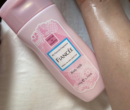 ボディミルクローション ピュアシャンプーの香り/フィアンセ/ボディローションを使ったクチコミ(5枚目)