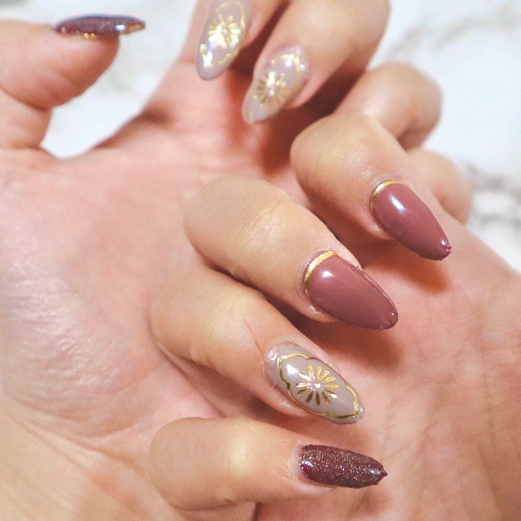 ♡RiA♡ on LIPS 「ネイルシール☺️💖今回はチャレンジしてアートが入ったものにして..」(3枚目)