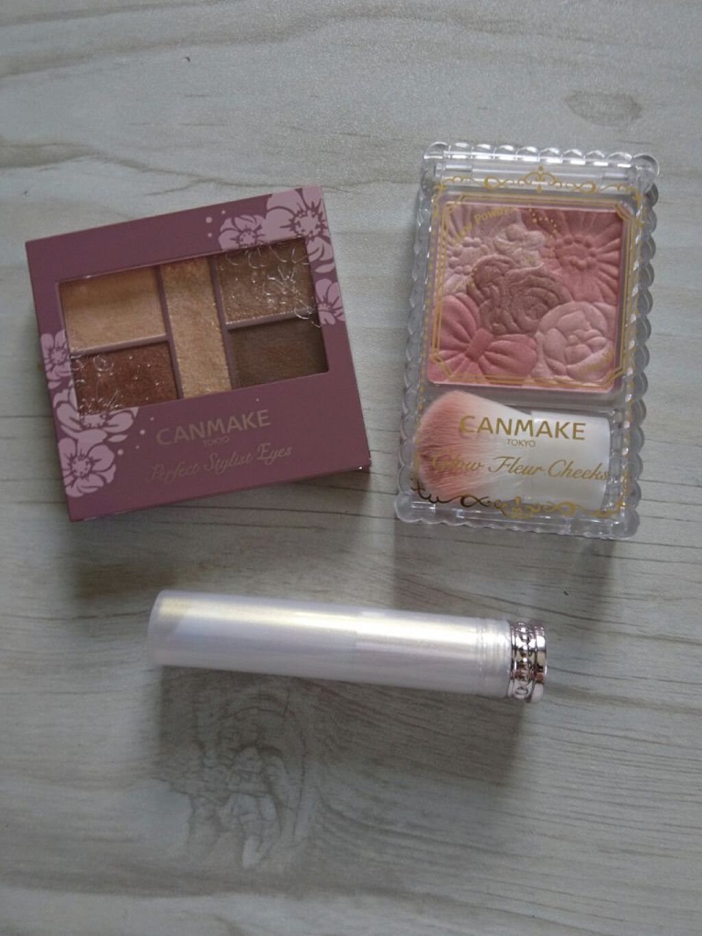 グロウフルールチークス/キャンメイク/パウダーチークを使ったクチコミ(1枚目)