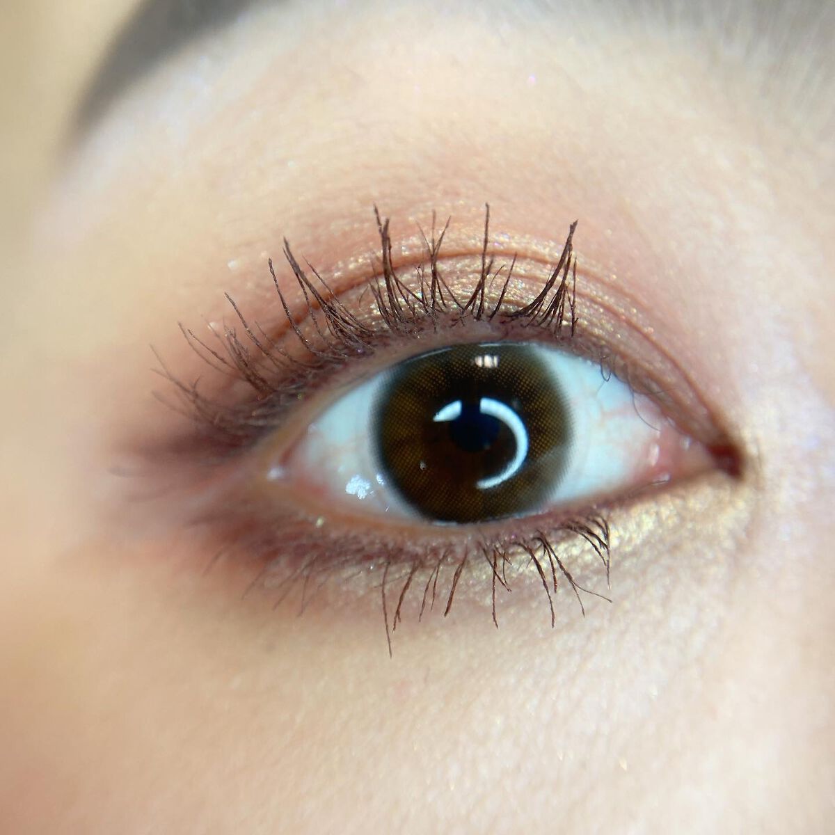 ち。 on LIPS 「#今日のメイク💄昨日とほぼ同じコスメで!昨日はコーラル系のカラ..」(4枚目)