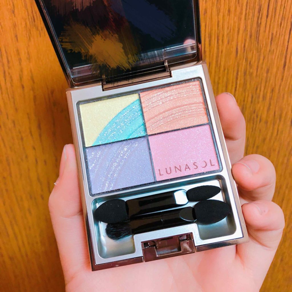 カラフルスカイアイズ/LUNASOL/アイシャドウパレットを使ったクチコミ（1枚目）