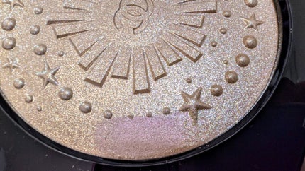 ダイヤモンド ダスト ドゥ シャネル/CHANEL/パウダーハイライトを使ったクチコミ(2枚目)