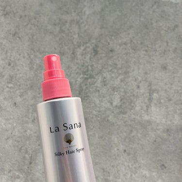 ラサーナ 海藻 シルキー ヘア スプレーのクチコミ「、
La Sana♡(ラサーナ)
海藻 シルキー ヘア スプレー  180ml

＼朝の手強い.....」（2枚目）