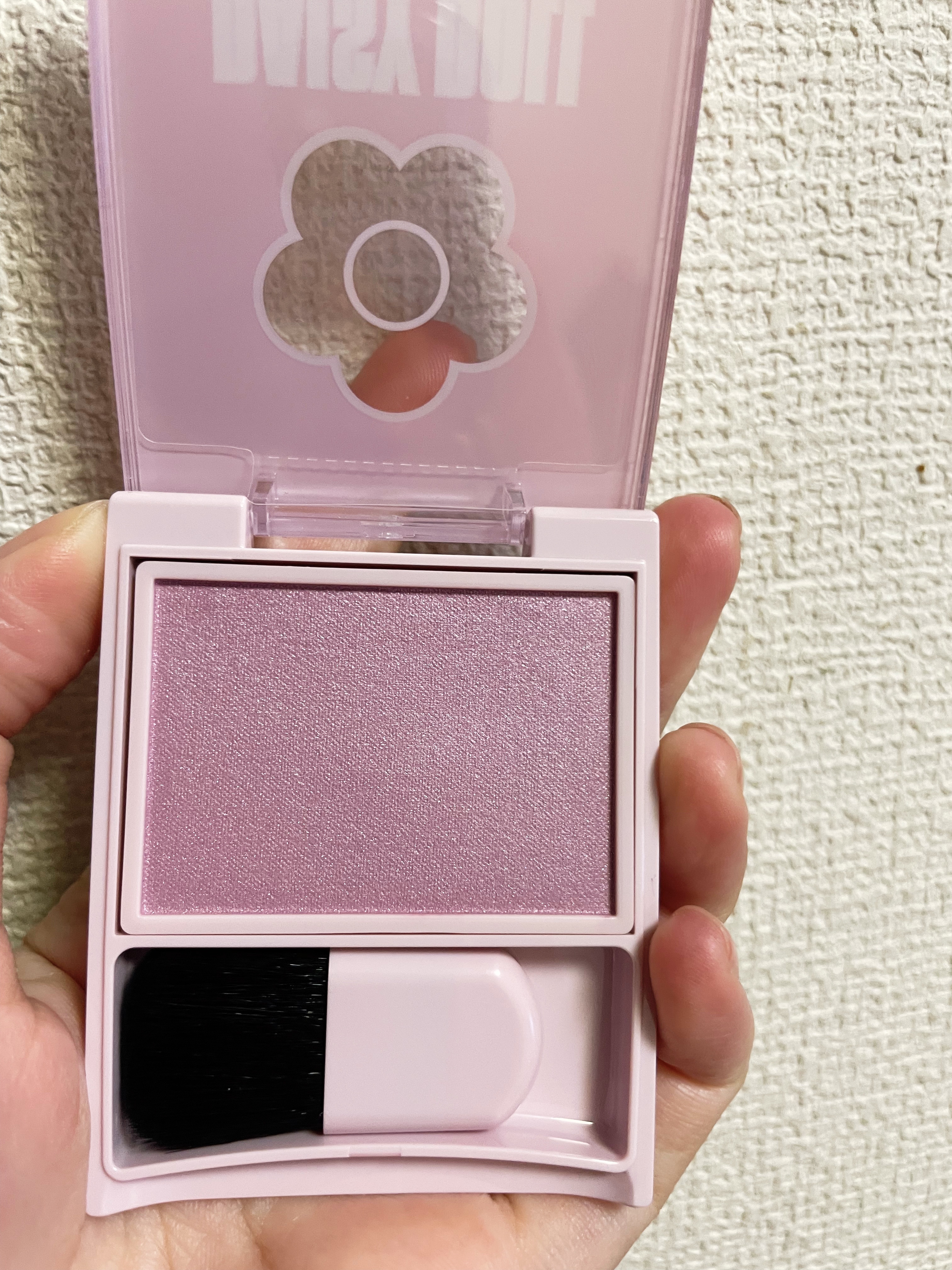 パウダーブラッシュ PK-02 ライラックピンク/DAISY DOLL by MARY QUANT/パウダーチークを使ったクチコミ（2枚目）