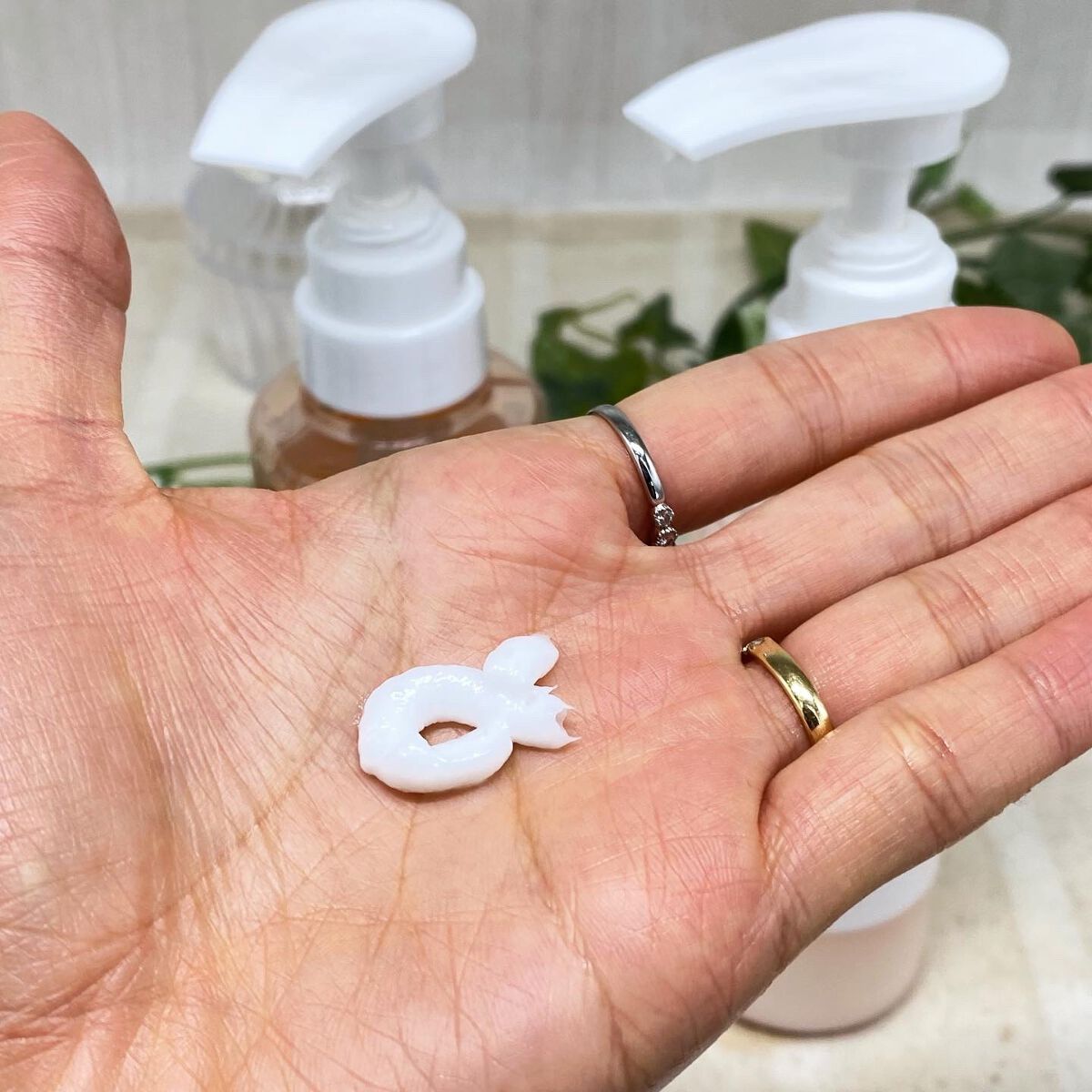 ノンシリコン アミノ酸 シャンプー/コンディショナー 衣薫(ころもかおる)/MOGANS/市販シャンプーを使ったクチコミ(3枚目)