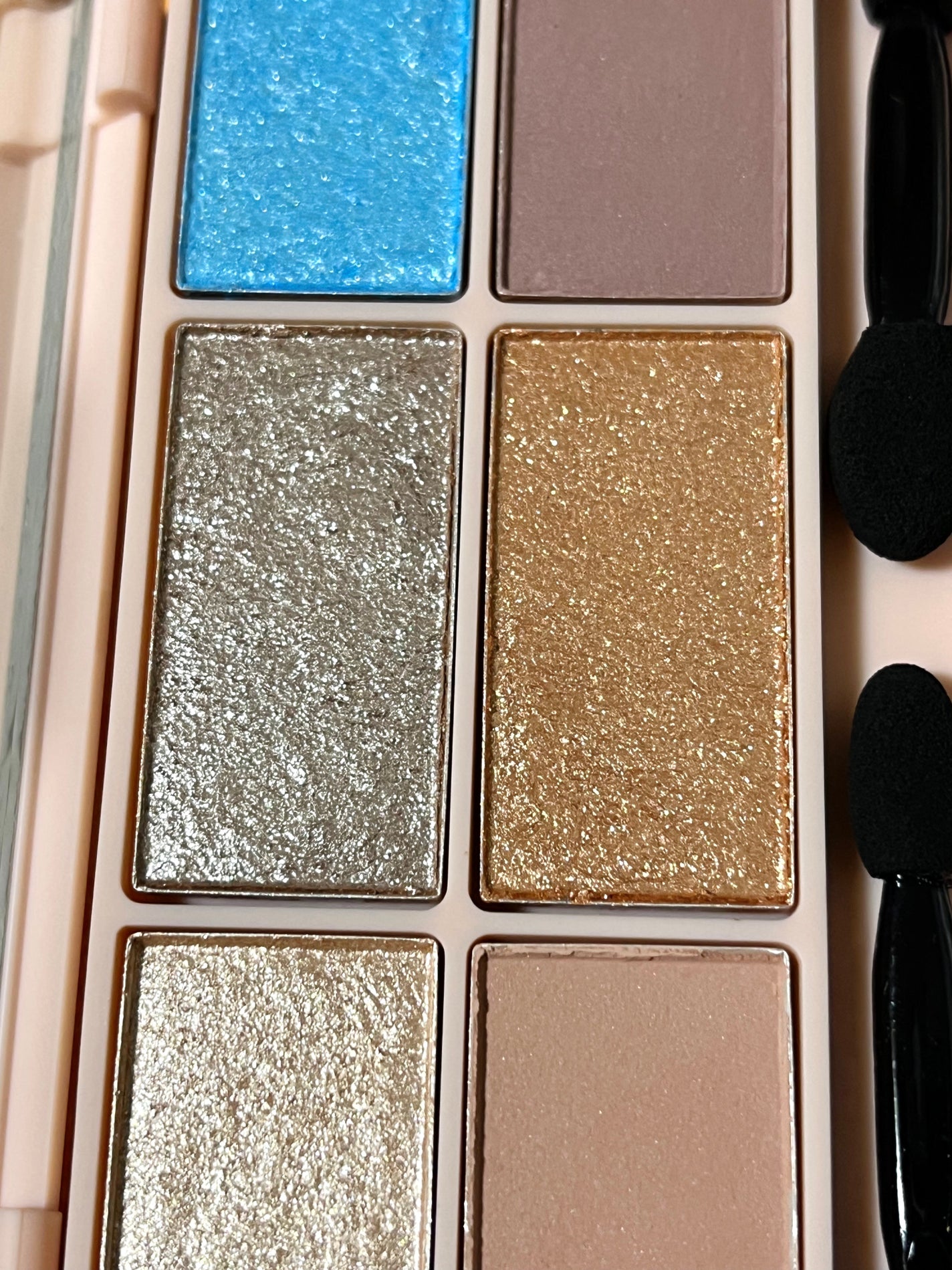 イロアソビ 6色アイパレット/iroasobi/アイシャドウパレットを使ったクチコミ(4枚目)