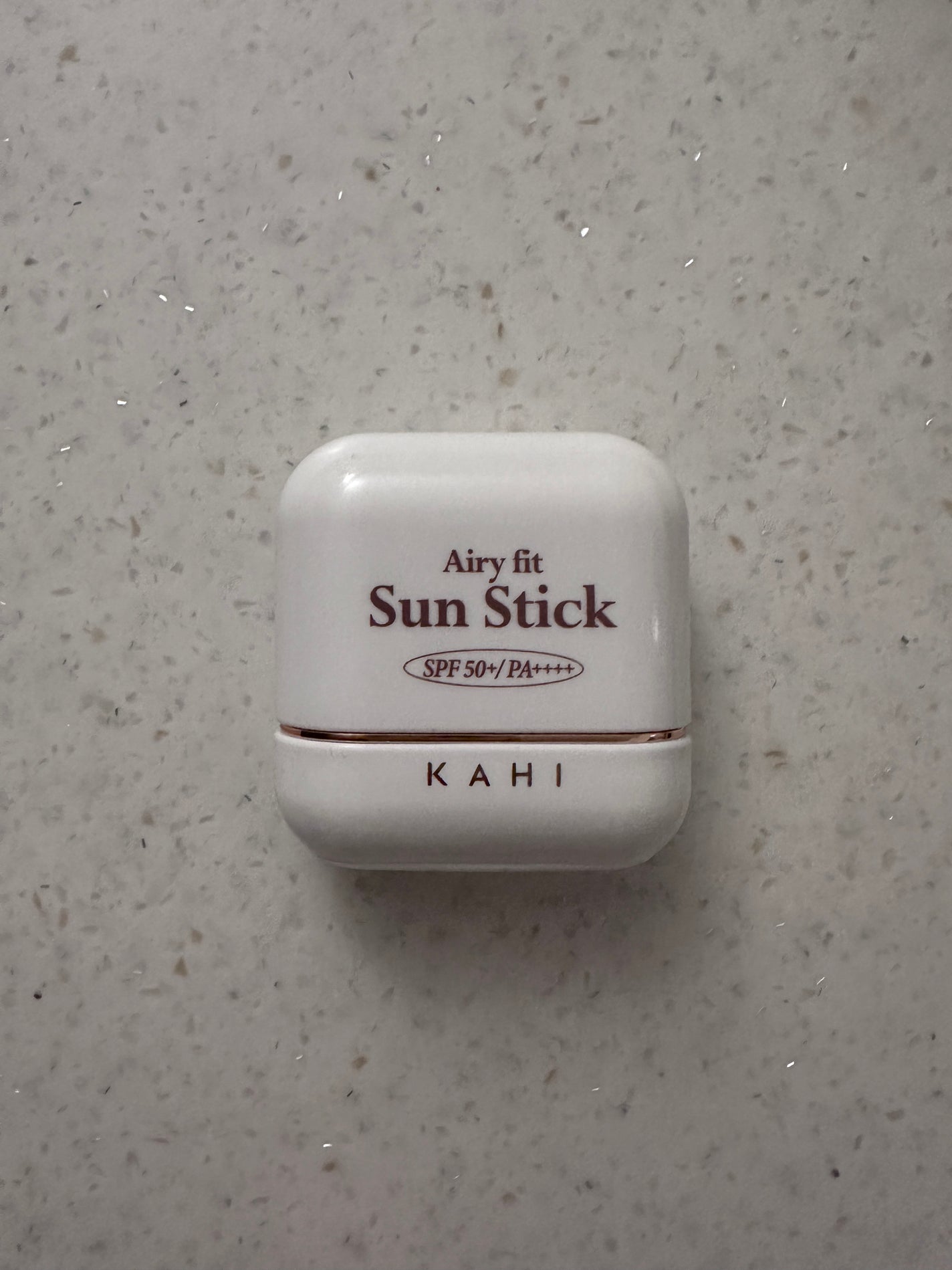 エアリーフィットサンスティック/KAHI/日焼け止めスティックを使ったクチコミ(1枚目)