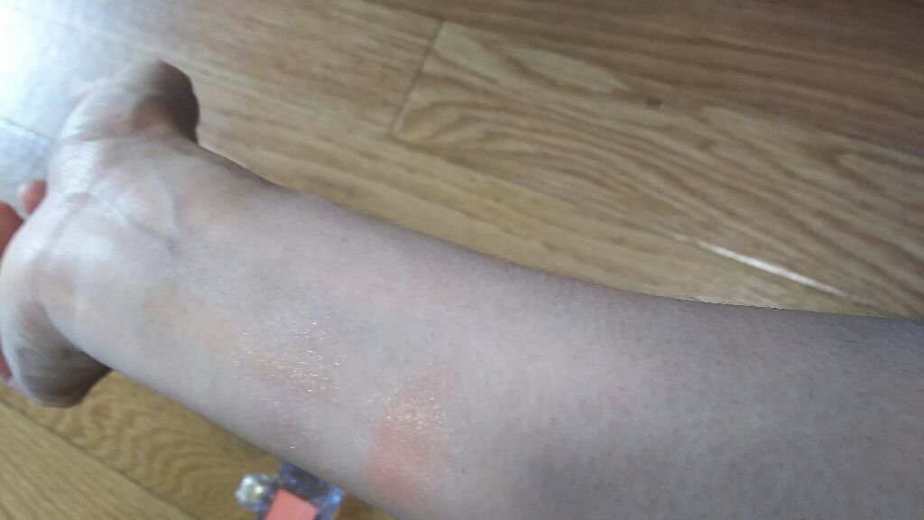 オープンユアアイズ/MAJOLICA MAJORCA/単色アイシャドウを使ったクチコミ（3枚目）