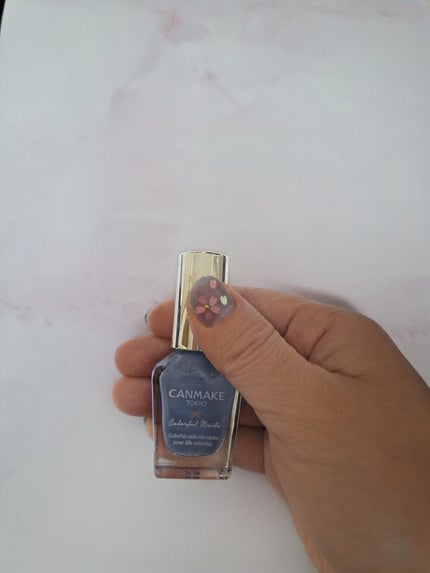 カラフルネイルズ/キャンメイク/マニキュアを使ったクチコミ(3枚目)