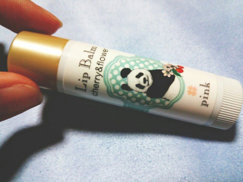 Dリップバーム チェリー&フラワーピンク/earth music&ecology/リップケアを使ったクチコミ(1枚目)