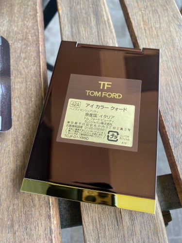 アイ カラー クォード/TOM FORD BEAUTY/パウダーアイシャドウを使ったクチコミ（4枚目）